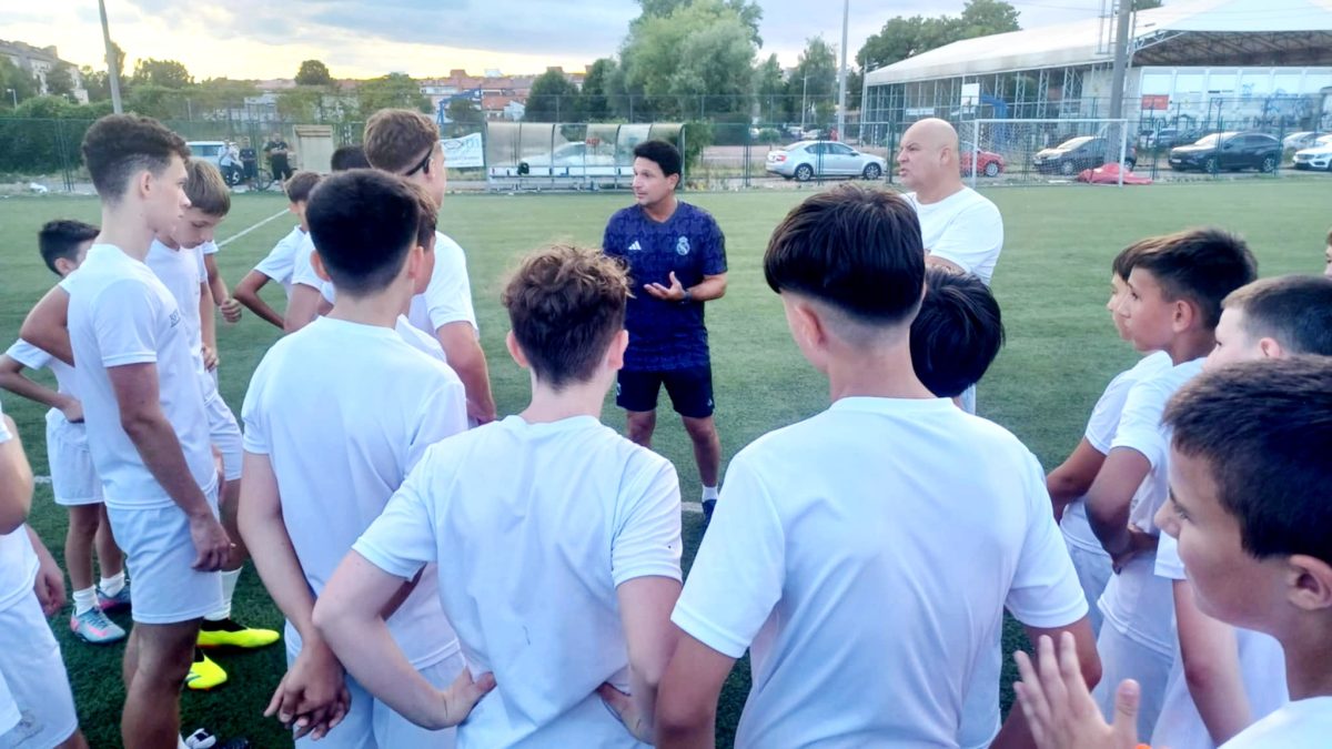 Roberto Rojas, bivši igrač Real Madrid vodio je kamp u Španskom (Foto: NK Špansko)