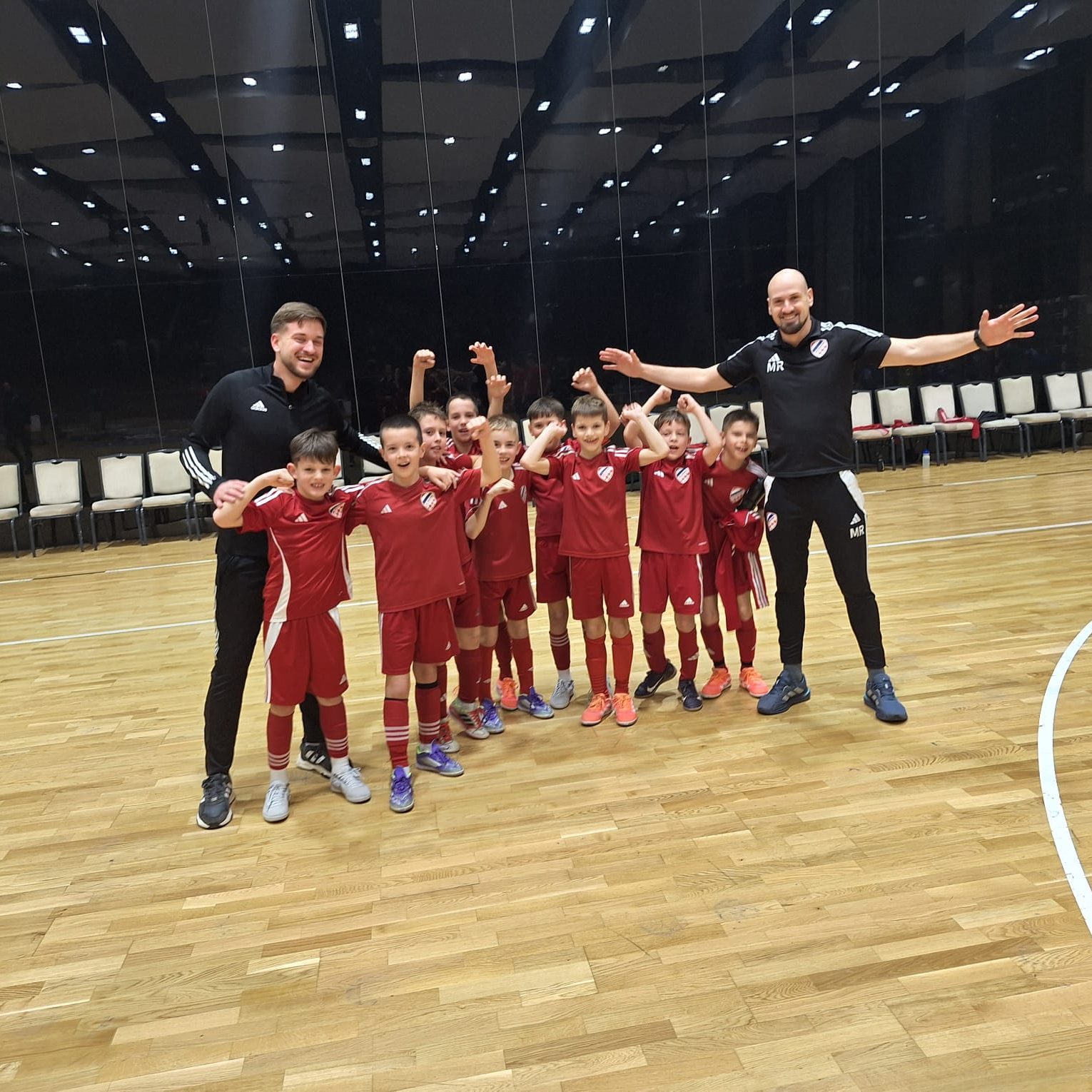 7560a3b3-90e3-4807-8525-a6dd36e39877