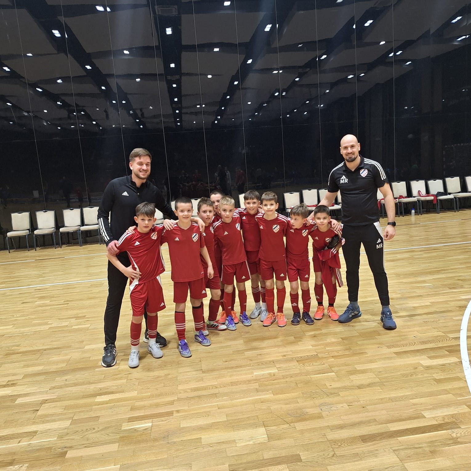 df4802f1-2cb5-4495-8869-c3ec29f2350f